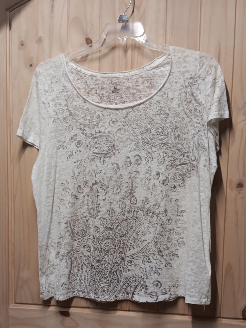 Sonoma Cream Short-Sleeve Paisley Tee EUC